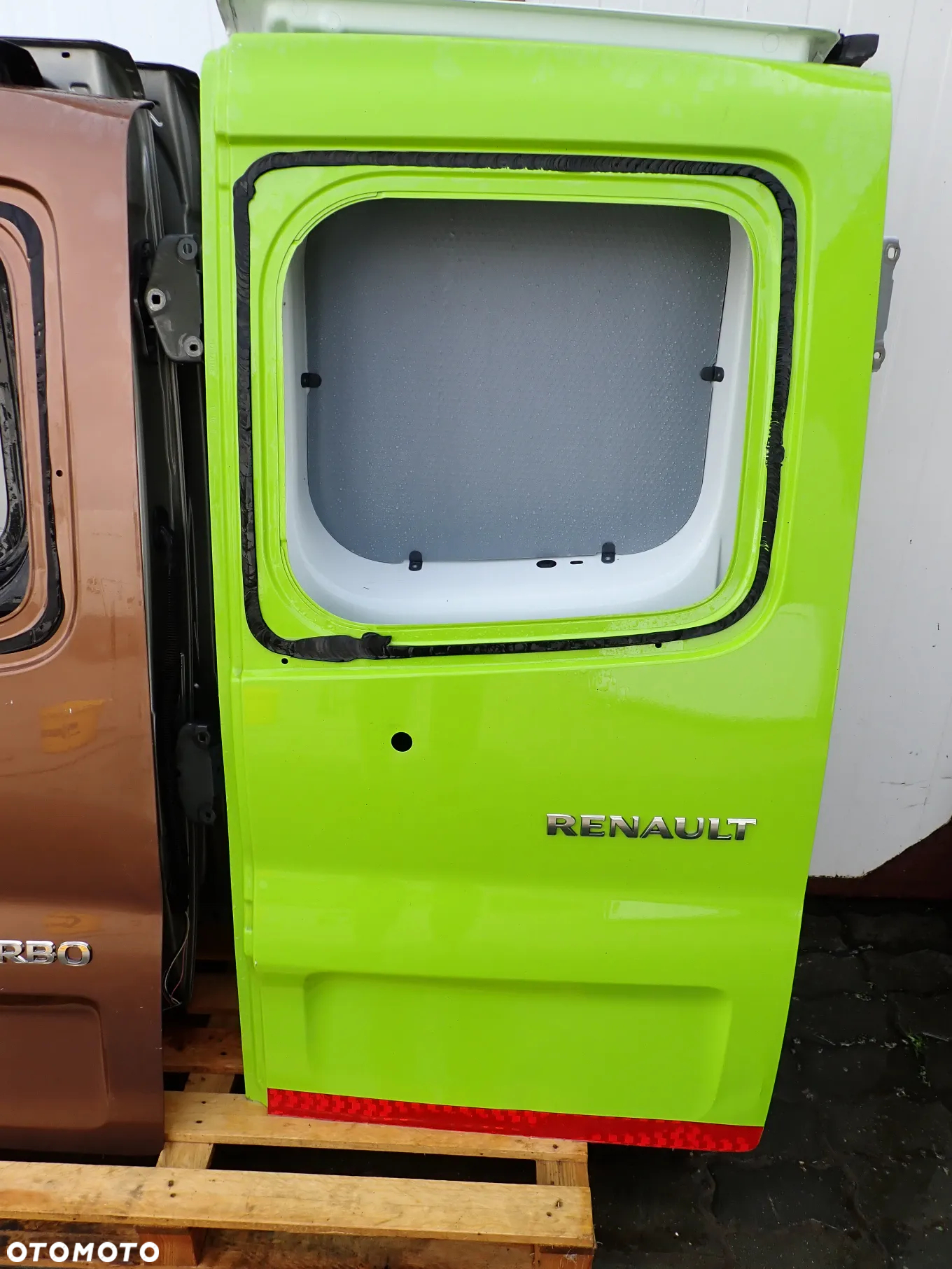 Trafic 3 VivaroB Talento NV300 Drzwi Tylne - 9