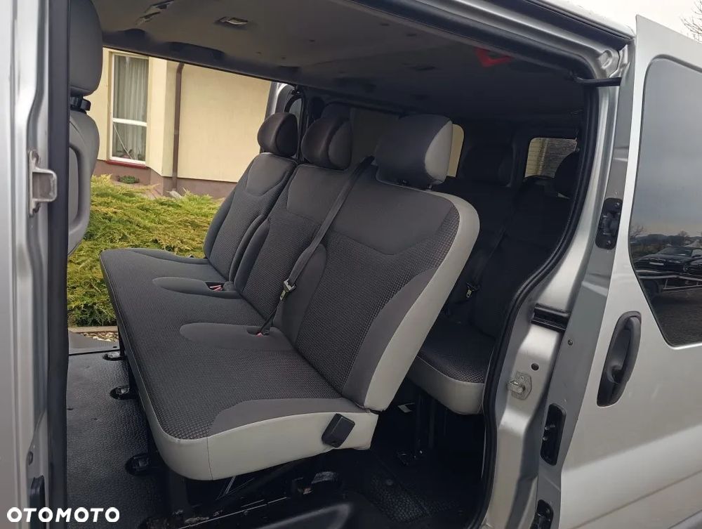 Opel Vivaro - 10