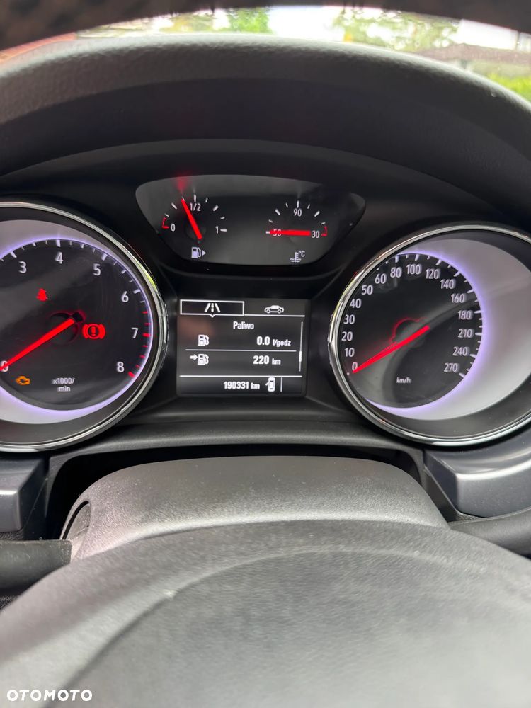 Opel Astra 1.4 T Enjoy - 10