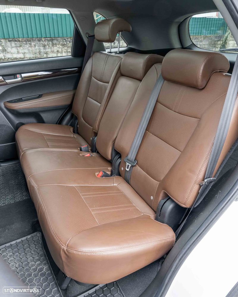 Kia Sorento 2.0 CRDi TX Tecto Panorâmico - 18