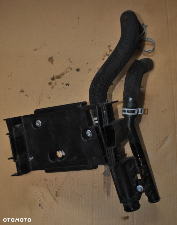 Podstawa Intercoolera A45 AMG W176 - 1