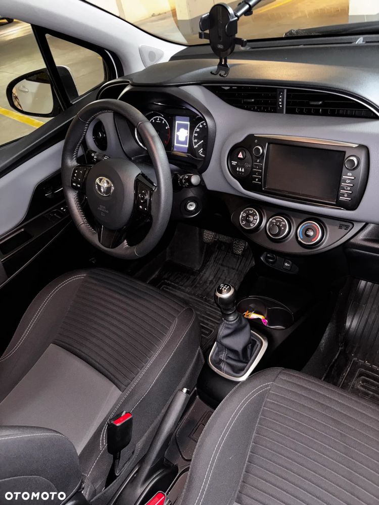 Toyota Yaris - 7