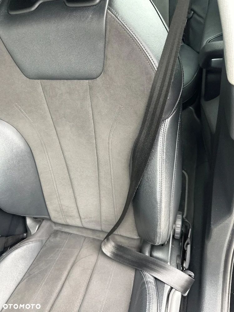 Audi A4 Limousine 2.0 TDI Sport S tronic - 19