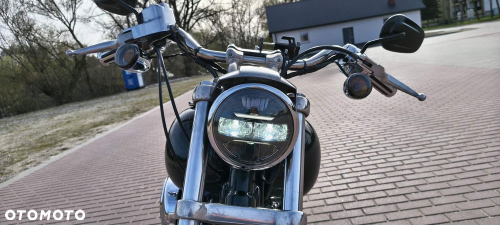 Harley-Davidson Dyna Street Bob - 9