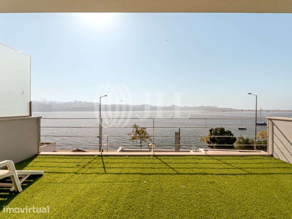 Moradia T3, com varanda e garagem, na Foz Douro, Porto - Grande imagem: 2/30