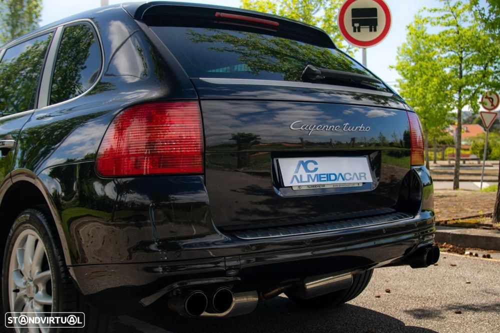 Porsche Cayenne Turbo - 5