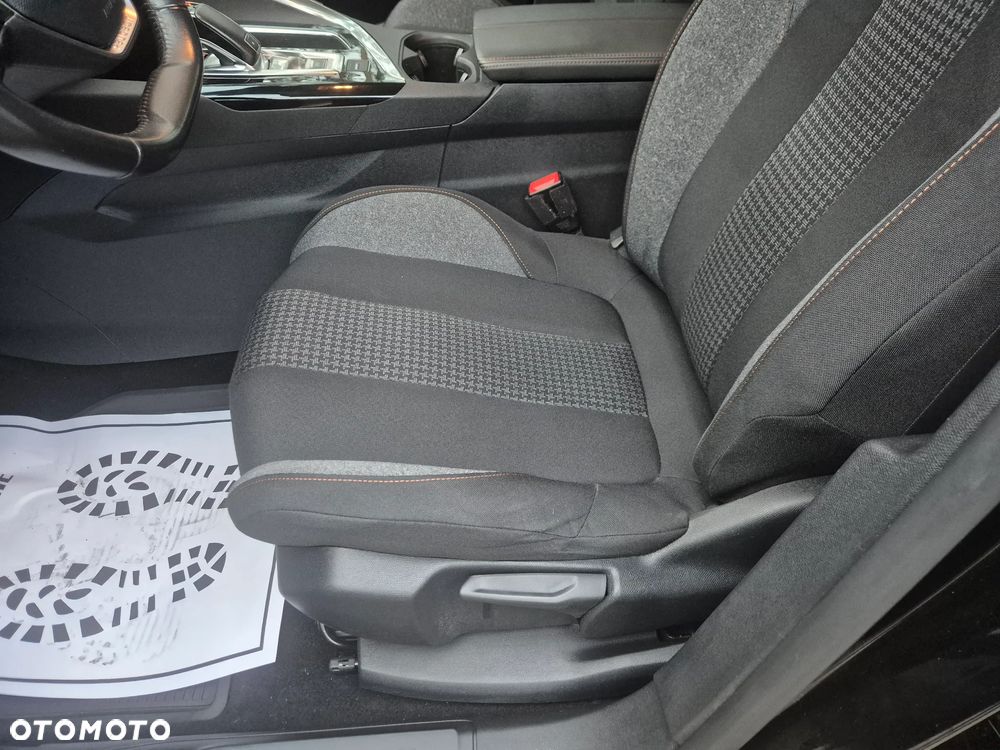 Peugeot 5008 BlueHDi 130 EAT8 Active Pack - 13