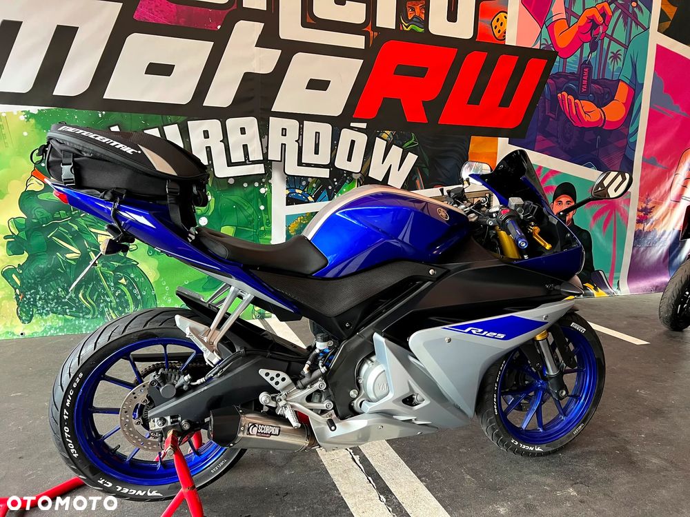 Yamaha YZF - 9