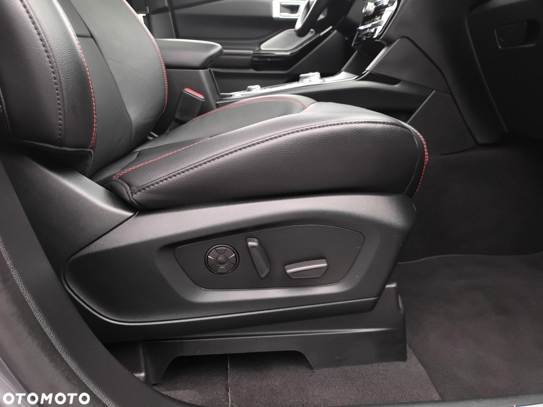 Ford Explorer 3.0 EcoBoost PHEV 4WD ST-Line - 33