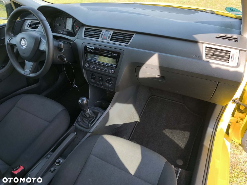 Skoda RAPID 1.6 TDI Cool Edition - 25