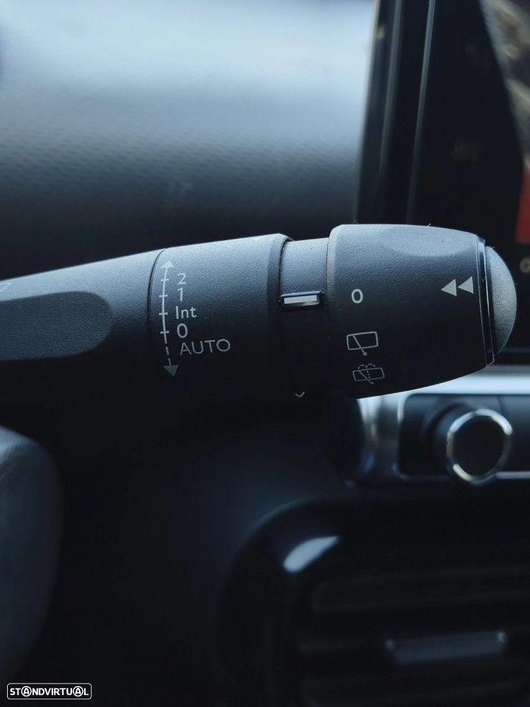 Citroën C4 Cactus 1.2 PureTech Shine EAT6 - 26