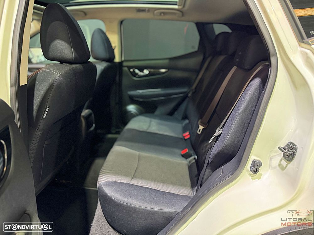 Nissan Qashqai 1.2 DIG-T N-Connecta RS 18 Xtronic - 16