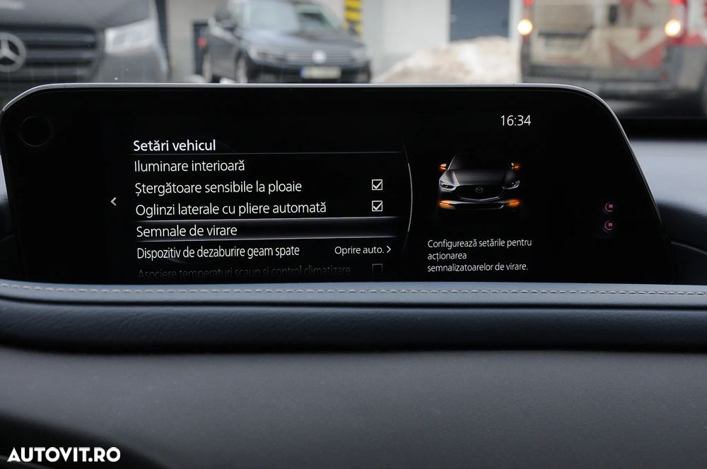 Mazda CX-30 SKYACTIV-D 1.8 - 17