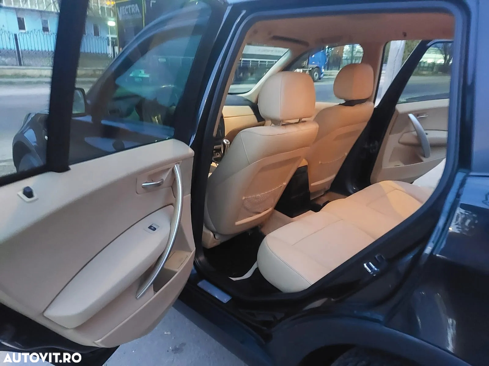BMW X3 2.0d - 10