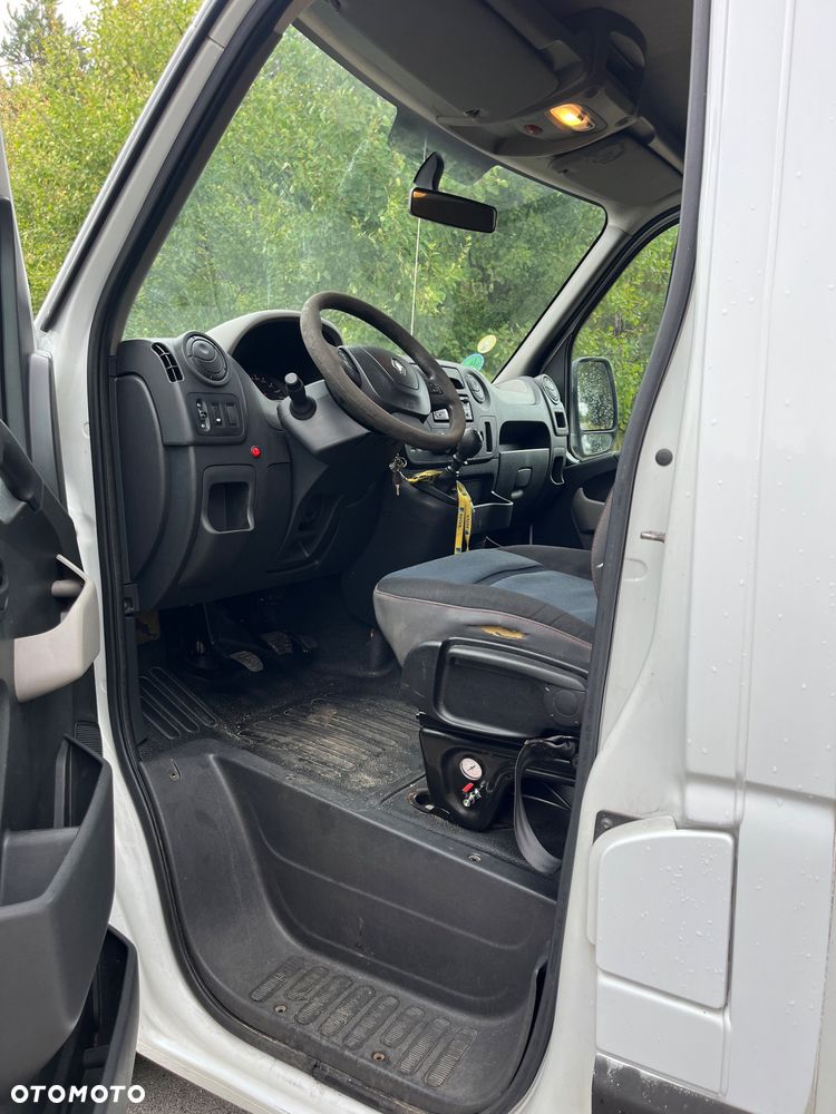 Renault Master III - 9