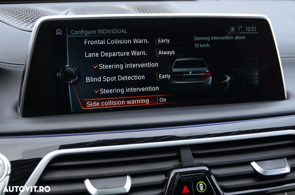 BMW Seria 7 750i xDrive - 24