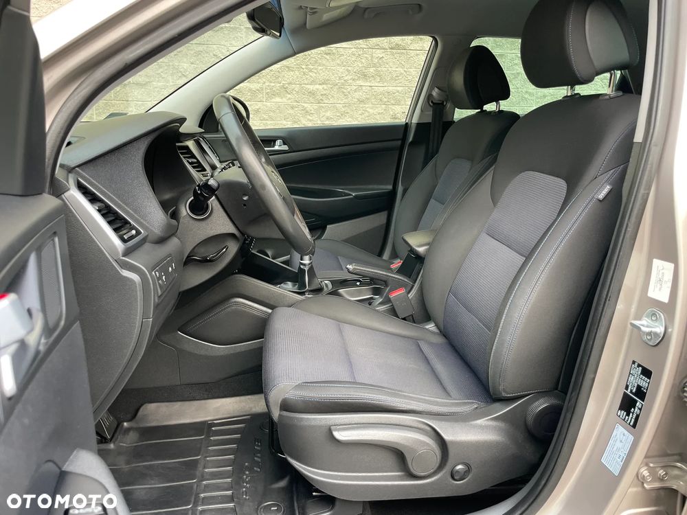 Hyundai Tucson blue 1.7 CRDi 2WD Passion Plus - 13