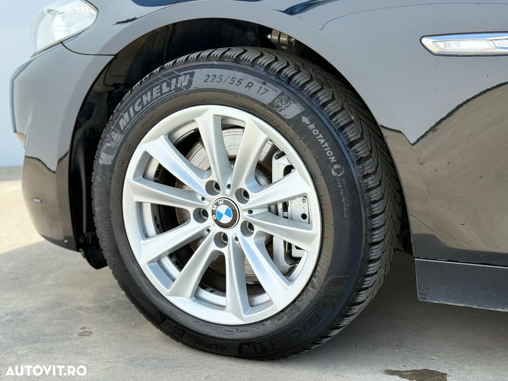 BMW Seria 5 530d xDrive Aut. - 24