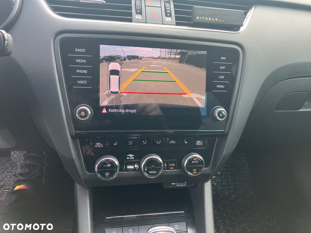 Skoda Octavia 2.0 TDI 4x4 DSG Scout - 12