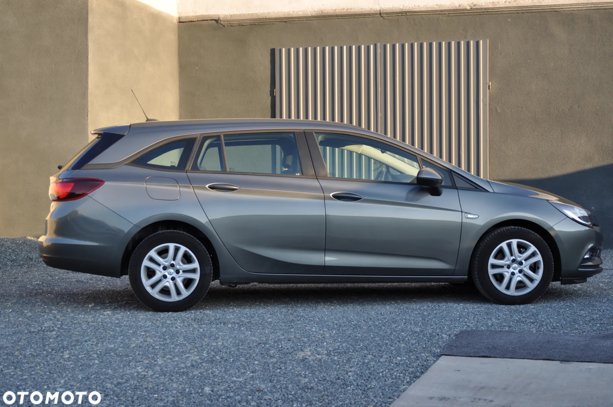 Opel Astra 1.6 D (CDTI) Automatik Edition - 11