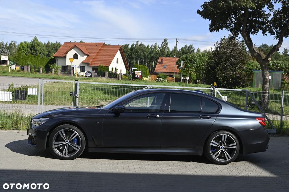 BMW Seria 7 ver-750i-xdrive - 10
