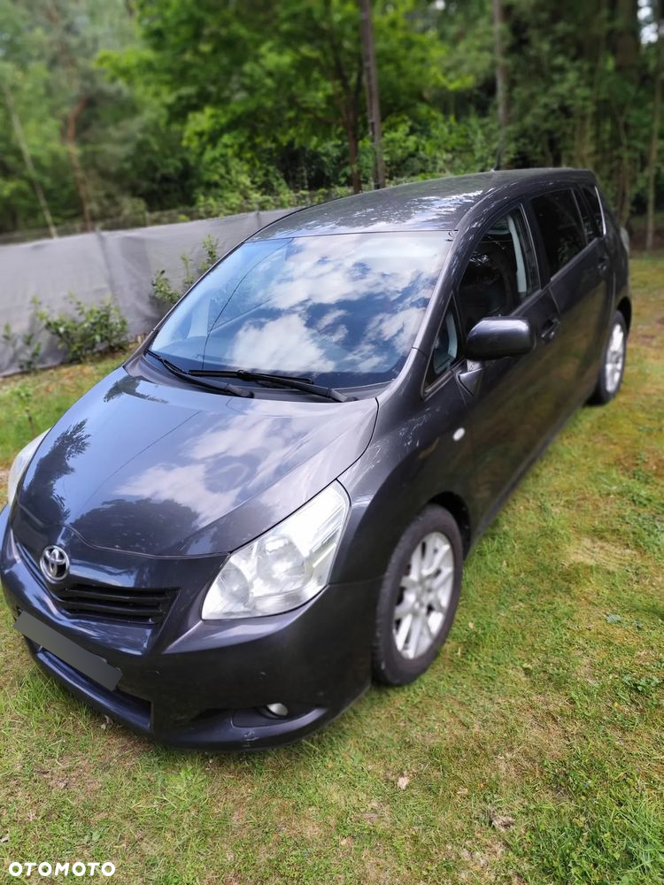 Toyota Verso 2.0 D-4D - 10
