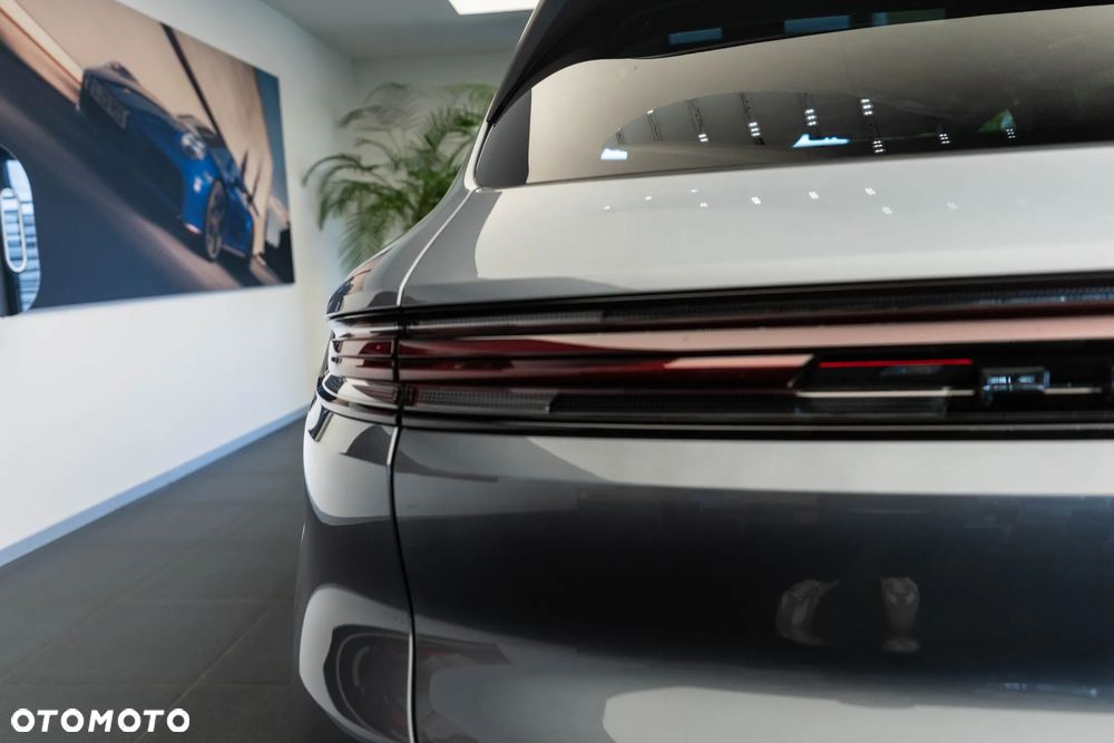 Porsche Cayenne E-Hybrid PHEV Black Edition - 37