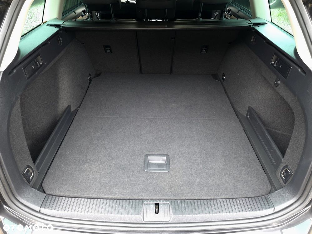 Volkswagen Passat 2.0 TDI SCR Highline DSG - 37