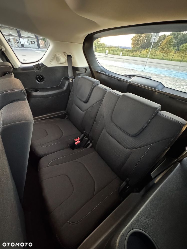 Ford S-Max 2.0 TDCi Titanium - 17