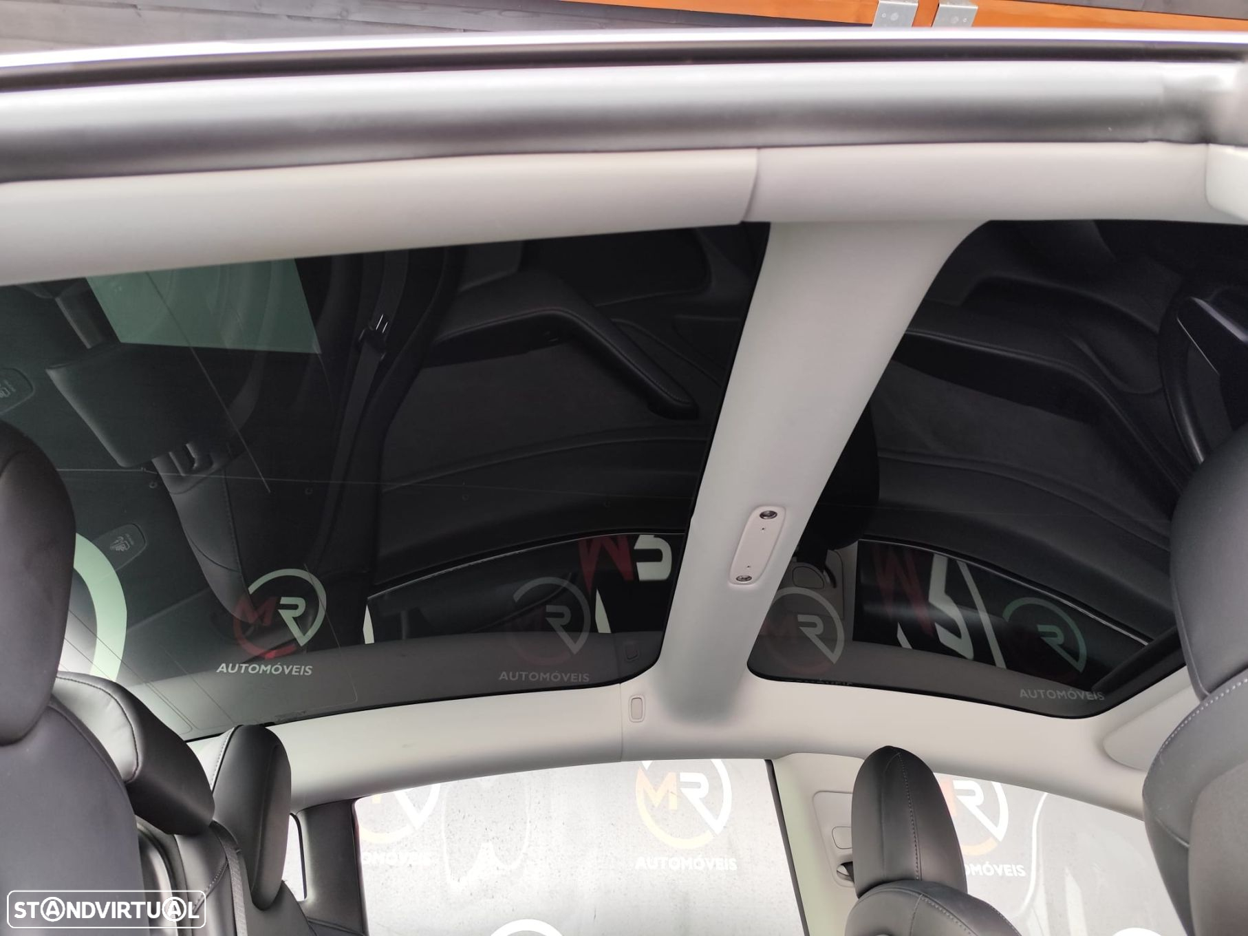 Tesla Model 3 - 32