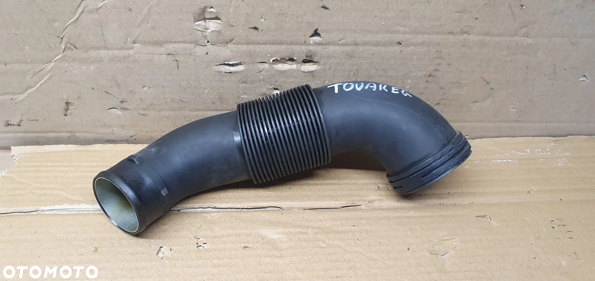 Rura dolot powietrza VW Touareg 3.0 TDI 7L6129627A - 2