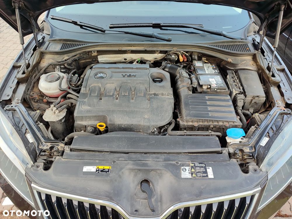 Skoda Superb 2.0 TDI L&K DSG - 23