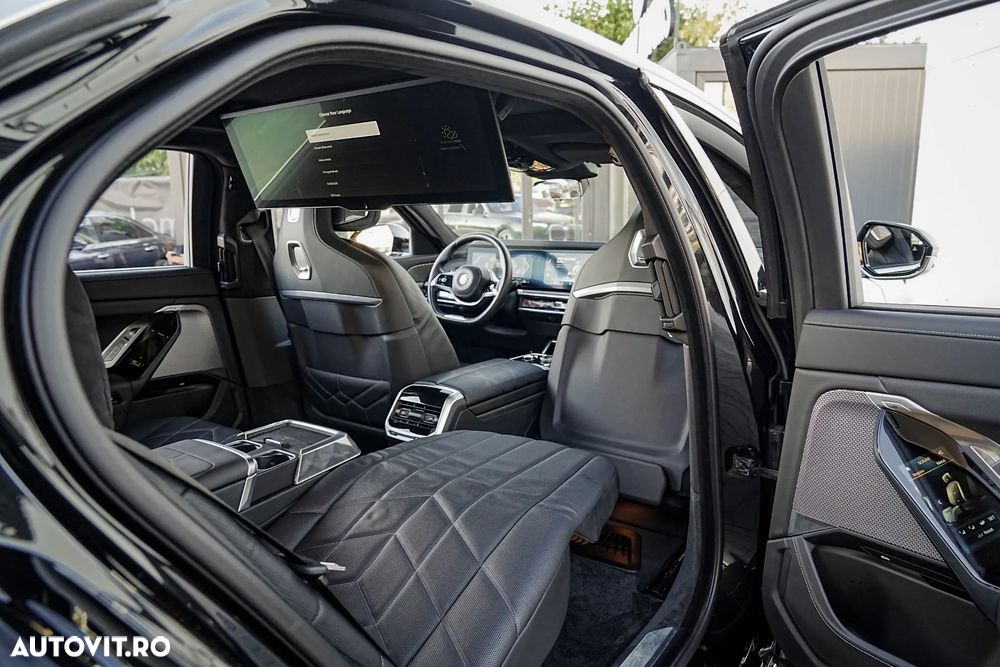 BMW Seria 7 750e xDrive - 15