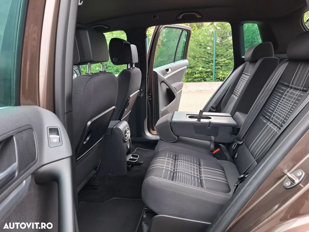 Volkswagen Tiguan 2.0 TDI SCR BlueMotion Technology Lounge Sport & Style - 6