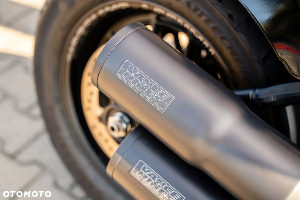 Harley-Davidson Softail Fat Bob - 10