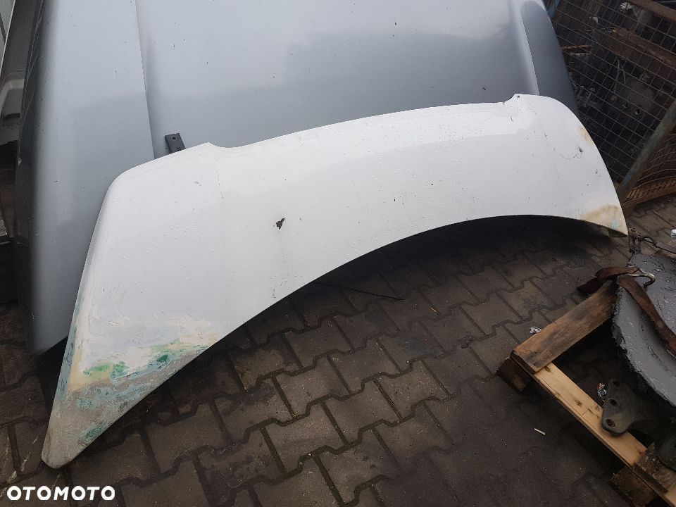 Spoiler dachowy lotka Mercedes Actros MP4