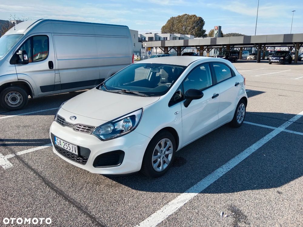 Kia Rio 1.2 Dream Team Edition - 11