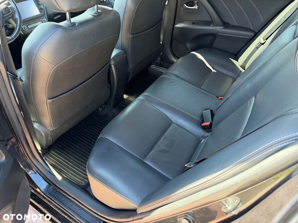 Toyota Avensis 2.0 D-4D Premium - 34