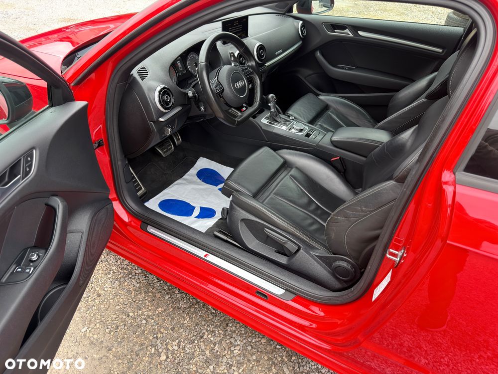 Audi S3 S tronic - 21