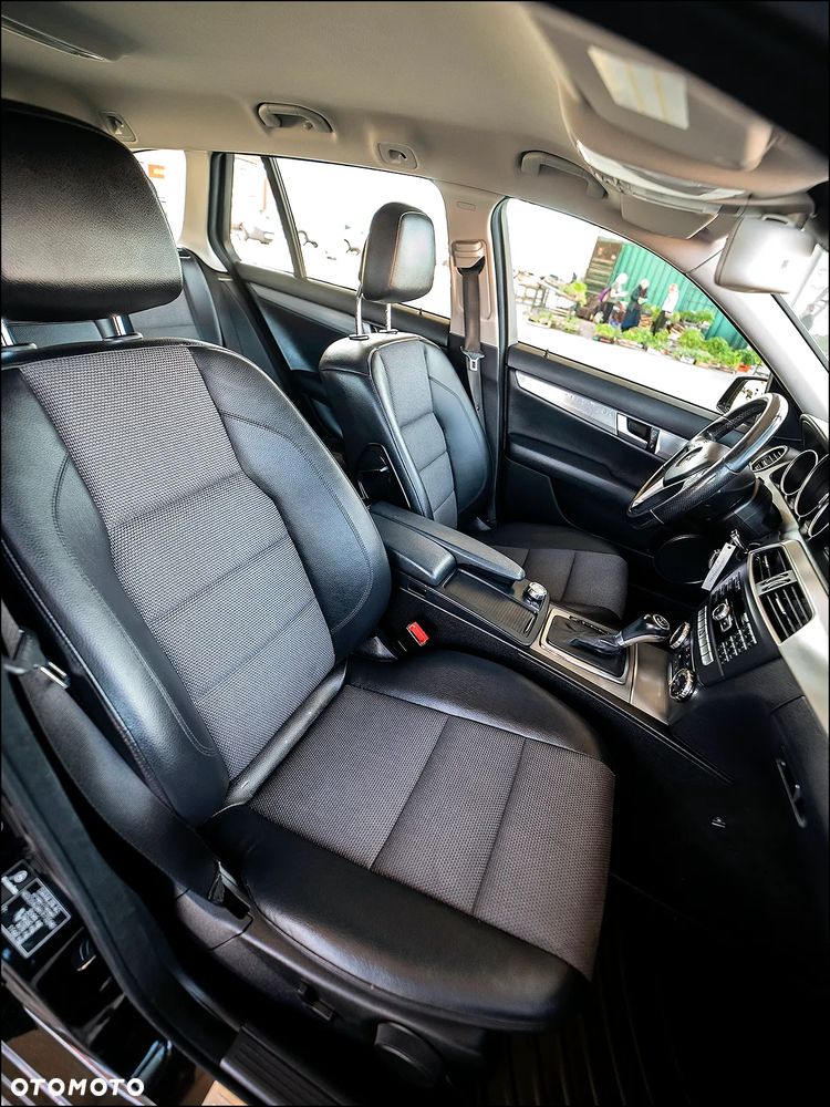 Mercedes-Benz Klasa C 180 BlueEFFICIENCY 7G-TRONIC Avantgarde - 38