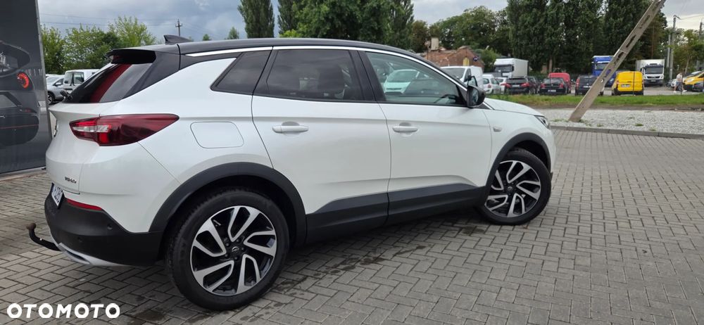 Opel Grandland X 1.2 Start/Stop Design Line - 17
