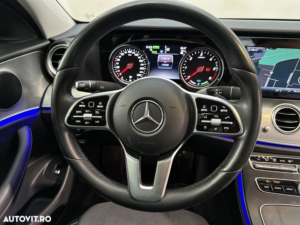 Mercedes-Benz E 300 de 4MATIC Aut. - 16