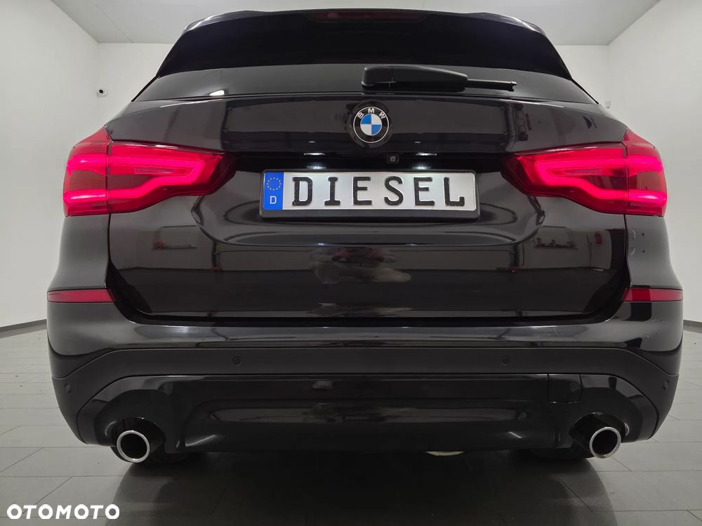 BMW X3 sDrive18d xLine sport - 37