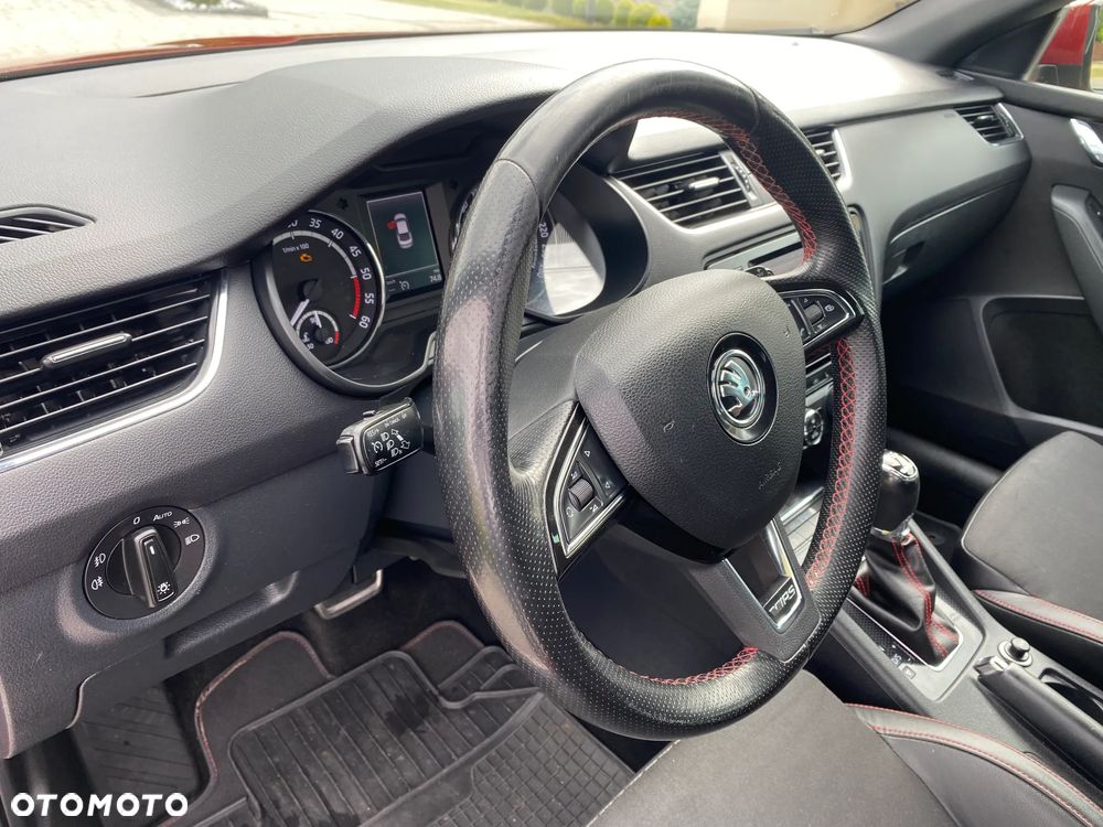 Skoda Octavia 2.0 TDI RS DSG - 9