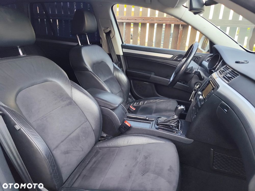 Skoda Superb 2.0 TDI DSG Elegance - 5