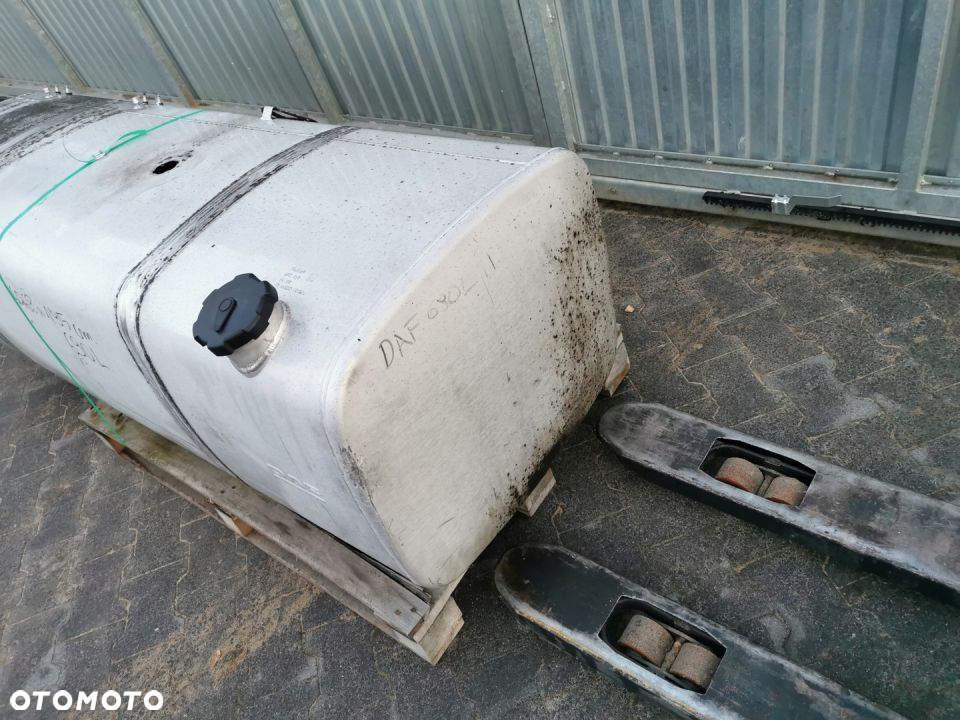 ZBIORNIK PALIWA DAF XF CF E6 690L 1945569 - 3