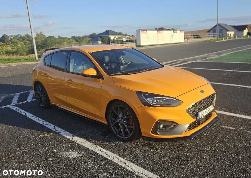 Ford Focus - 1