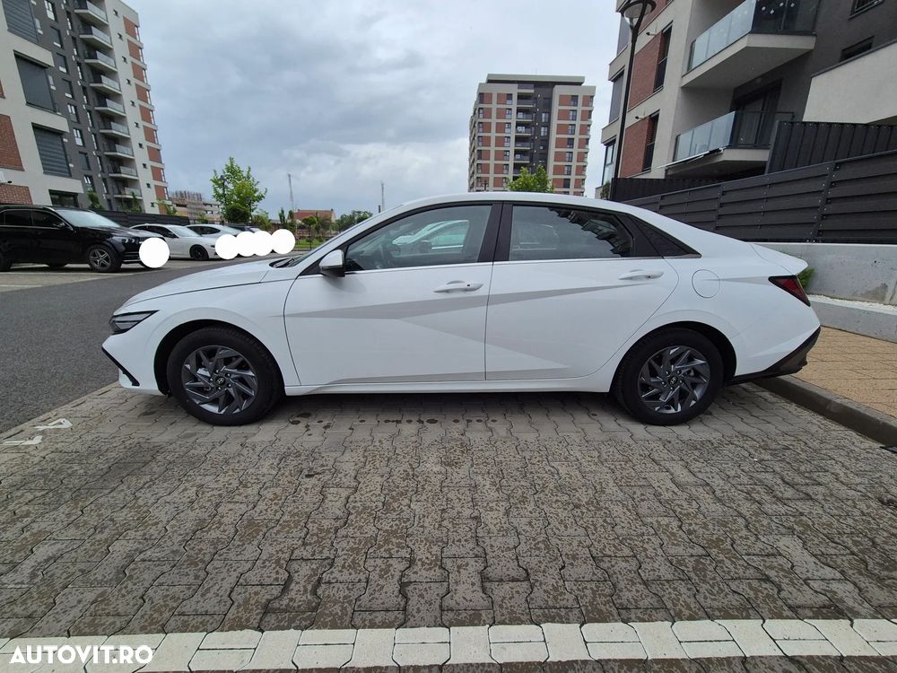 Hyundai Elantra 1.6 l 123 CP CVT Highway - 8
