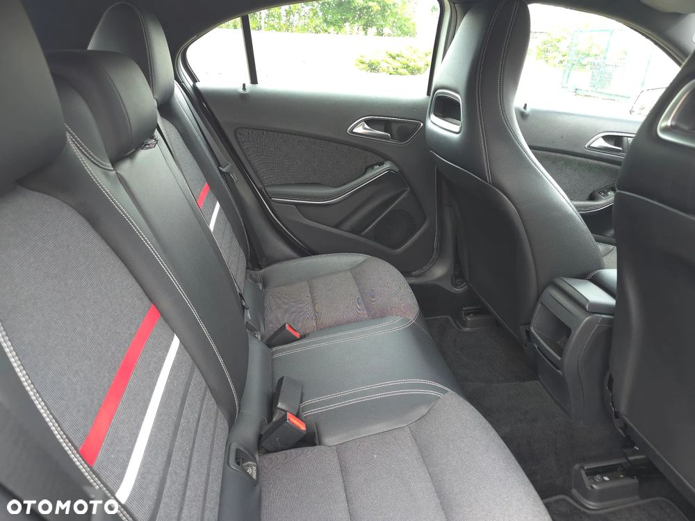Mercedes-Benz Klasa A 180 (BlueEFFICIENCY) Style - 13