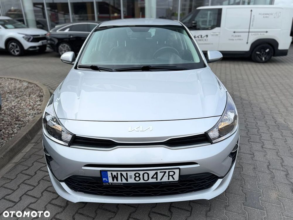 Kia Rio 1.2 M - 8